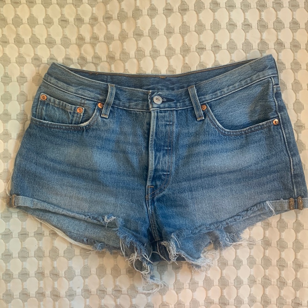Vintage Levi’s 501 button fly denim shorts